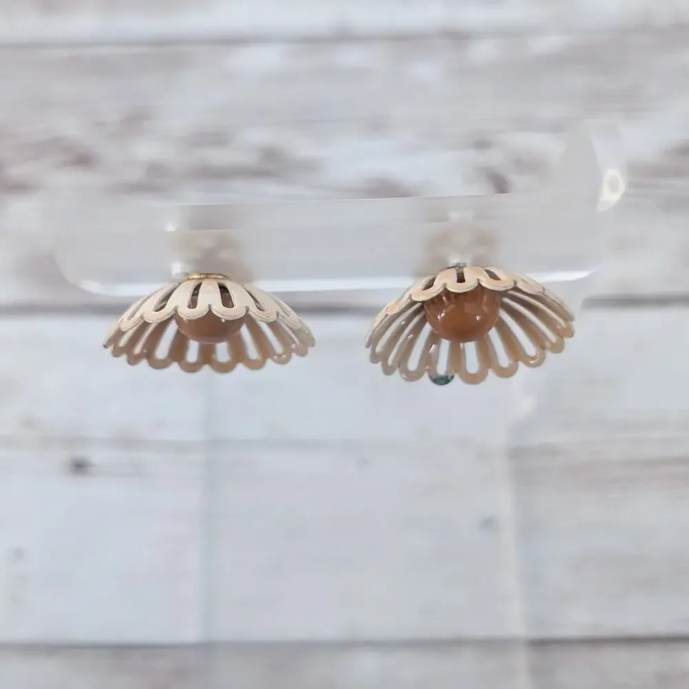 Vintage Clip On Earrings Tan/Dark Beige Flower Like Retro